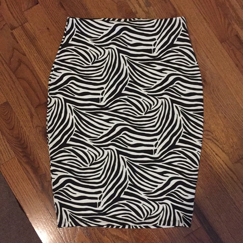 Stretchy Zebra Print Pencil Skirt